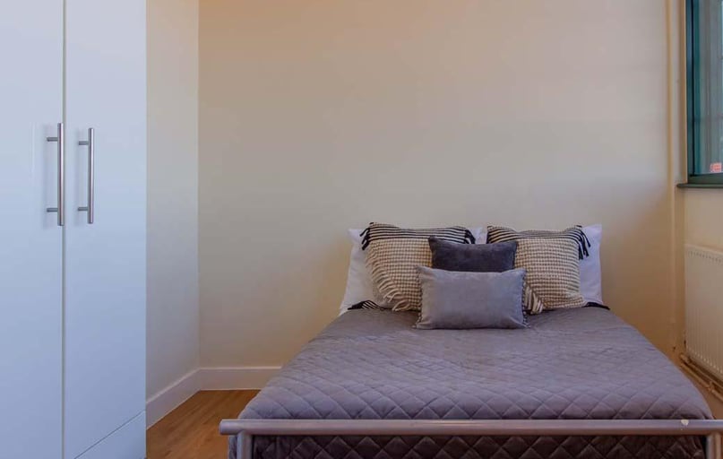 11 Russell Street, Radford, Nottingham - Image 1